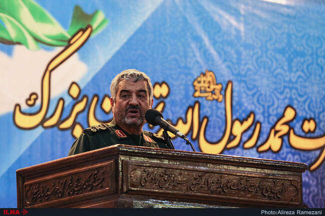 اجتماع بزرگ بسیجیان تهران در حرم امام خمینی (ره)