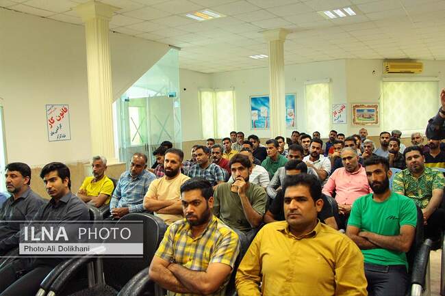 مراسم گرامیداشت قانون تصویب کار در بندرعباس - 03