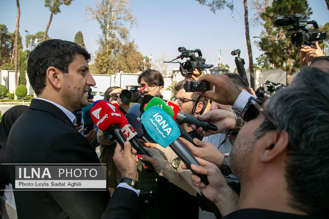 حاشیه جلسه هیات دولت - ۷ آبان